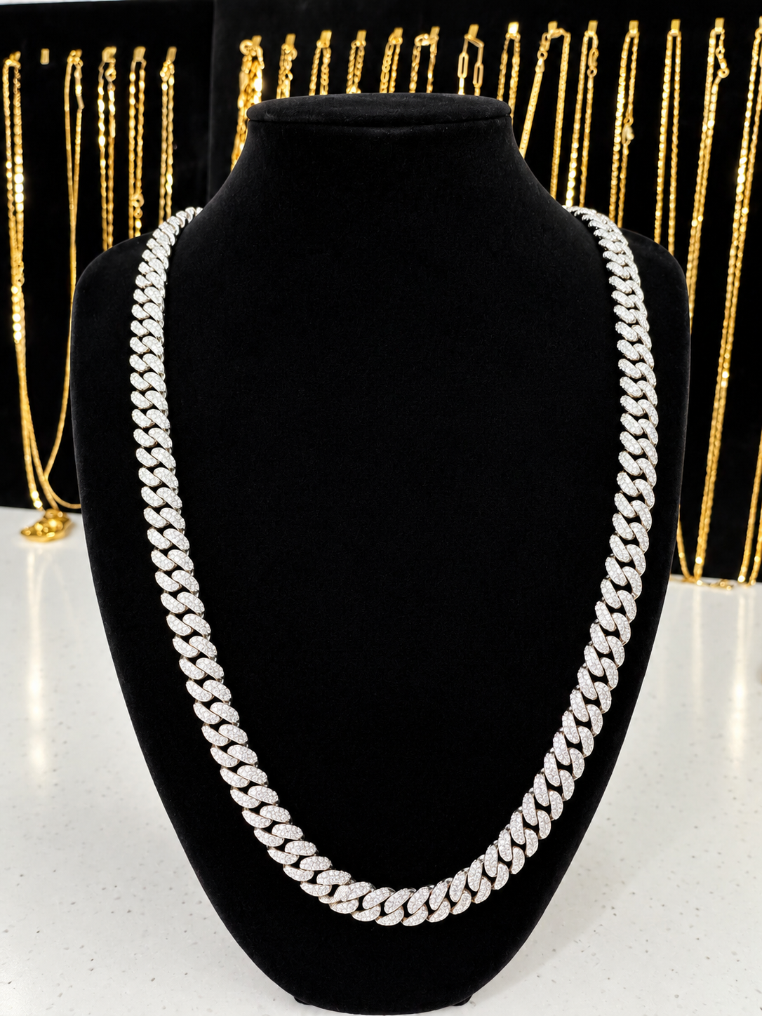 💎 925 Sterling Silver Moissanite Iced-Out Cuban Link Chain 💎