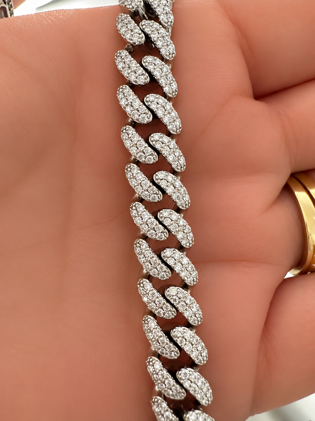 💎 925 Sterling Silver Moissanite Iced-Out Cuban Link Chain 💎